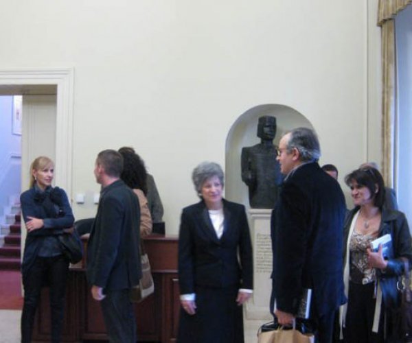 Roman „Bijeli gavran“, Borislava Jovanovića, u izdanju CNB Crne Gore „Đurđe Crnojević“