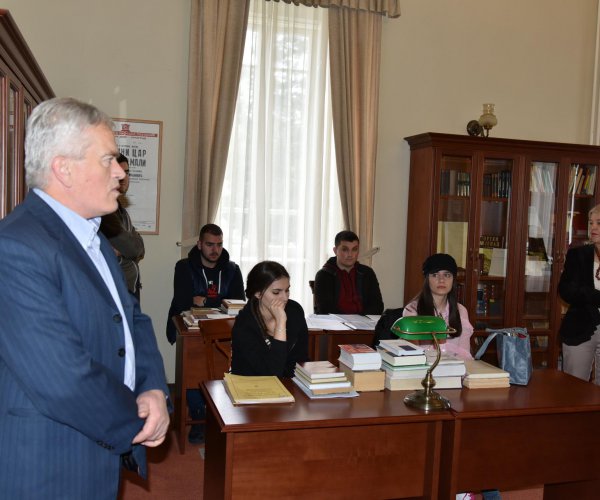 UČENICI NIKŠIĆKE GIMNAZIJE POSJETILI NBCG