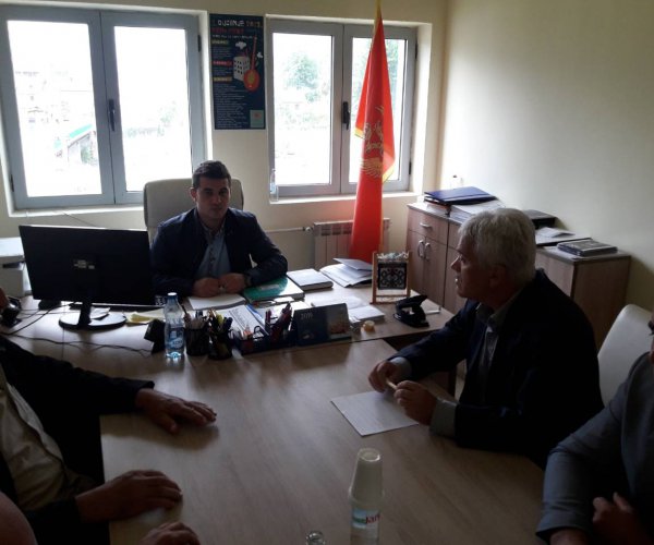 DIREKTOR NBCG BOGIĆ RAKOČEVIĆ POSJETIO CENTAR ZA KULTURU U GUSINJU