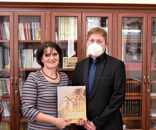 POKLON BIBLIOTEČKOG I INFORMACIONOG CENTRA AKADEMIJE NAUKA MAĐARSKE NBCG „ĐURĐE CRNOJEVIĆ“