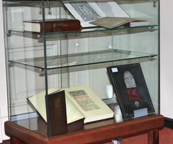 CIMEŠA: CRNOJEVIĆ DYNASTY BEQUEATHED THAT THE QUILL PEN IS MIGHTIER THAN THE SWORD